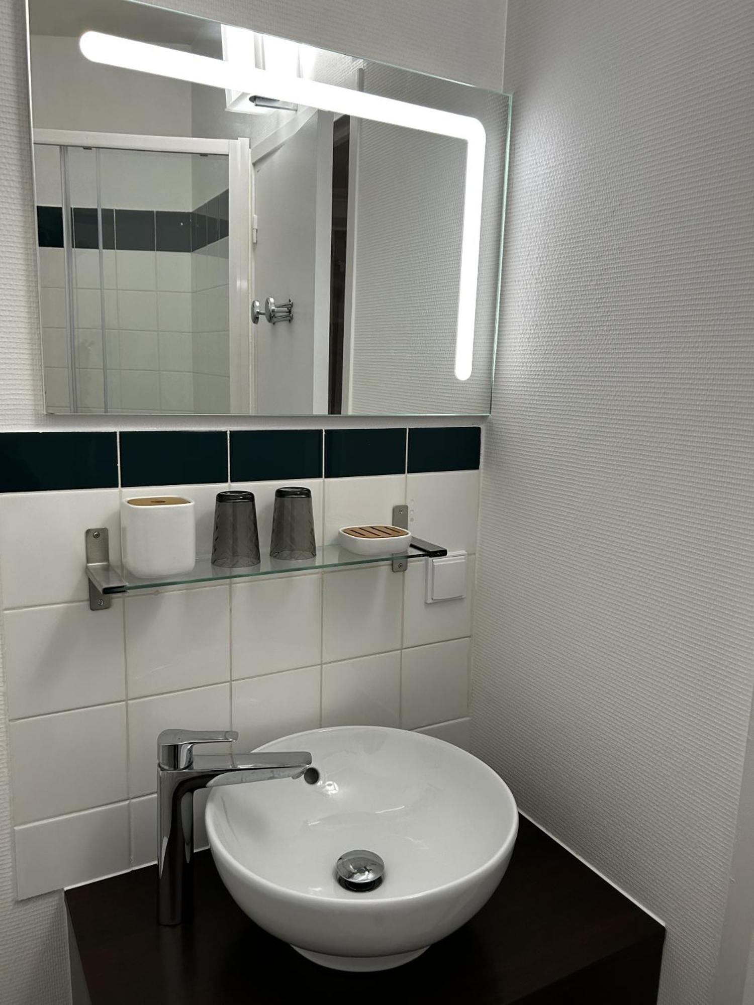 Hotel La Cuisine Des Lulus Montainville  Habitación foto