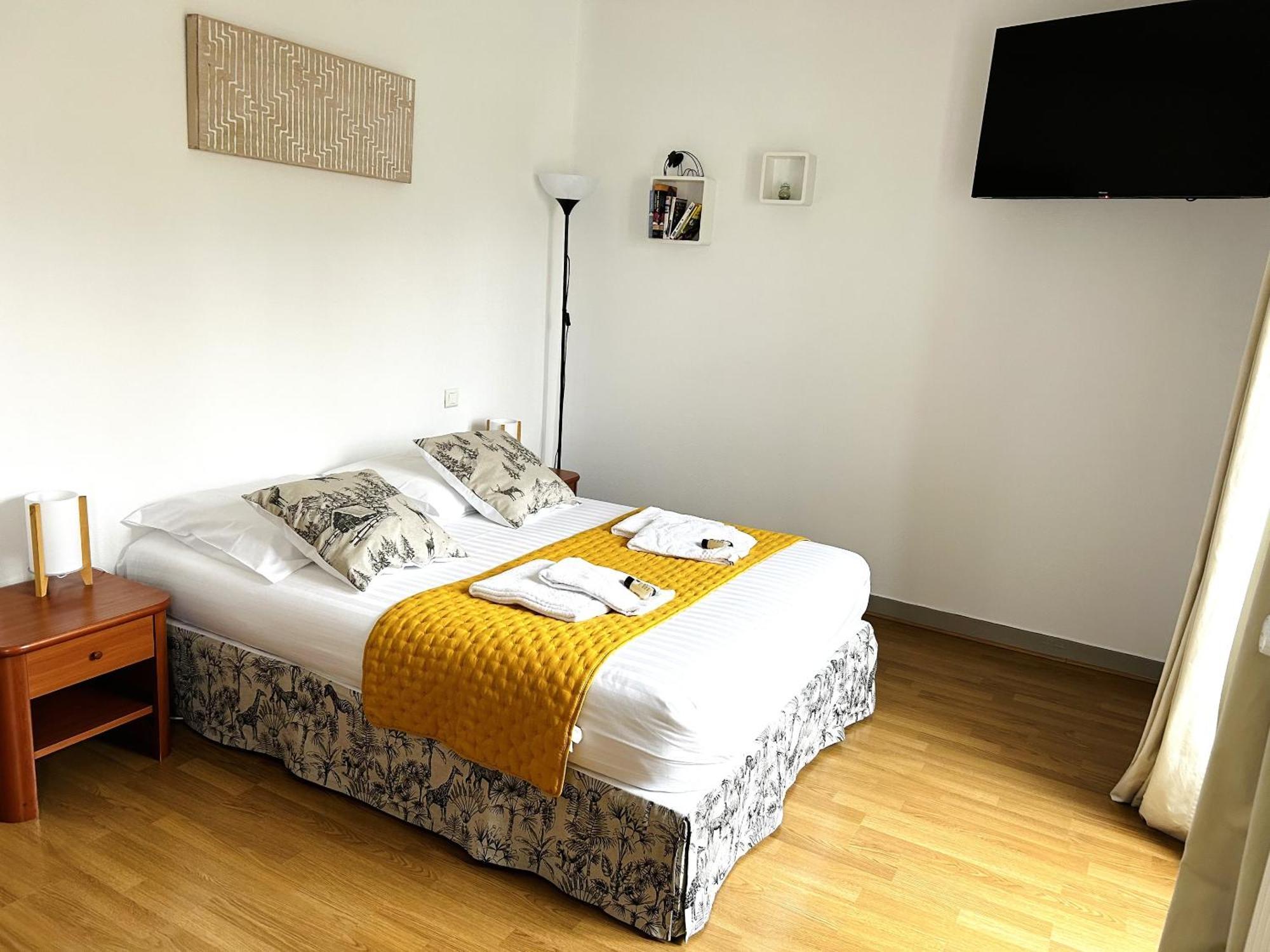 Hotel La Cuisine Des Lulus Montainville  Habitación foto